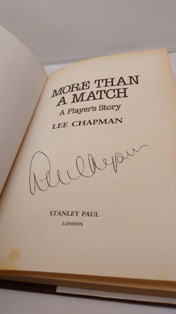 LEE CHAPMAN - More Than a Match A Player's Story