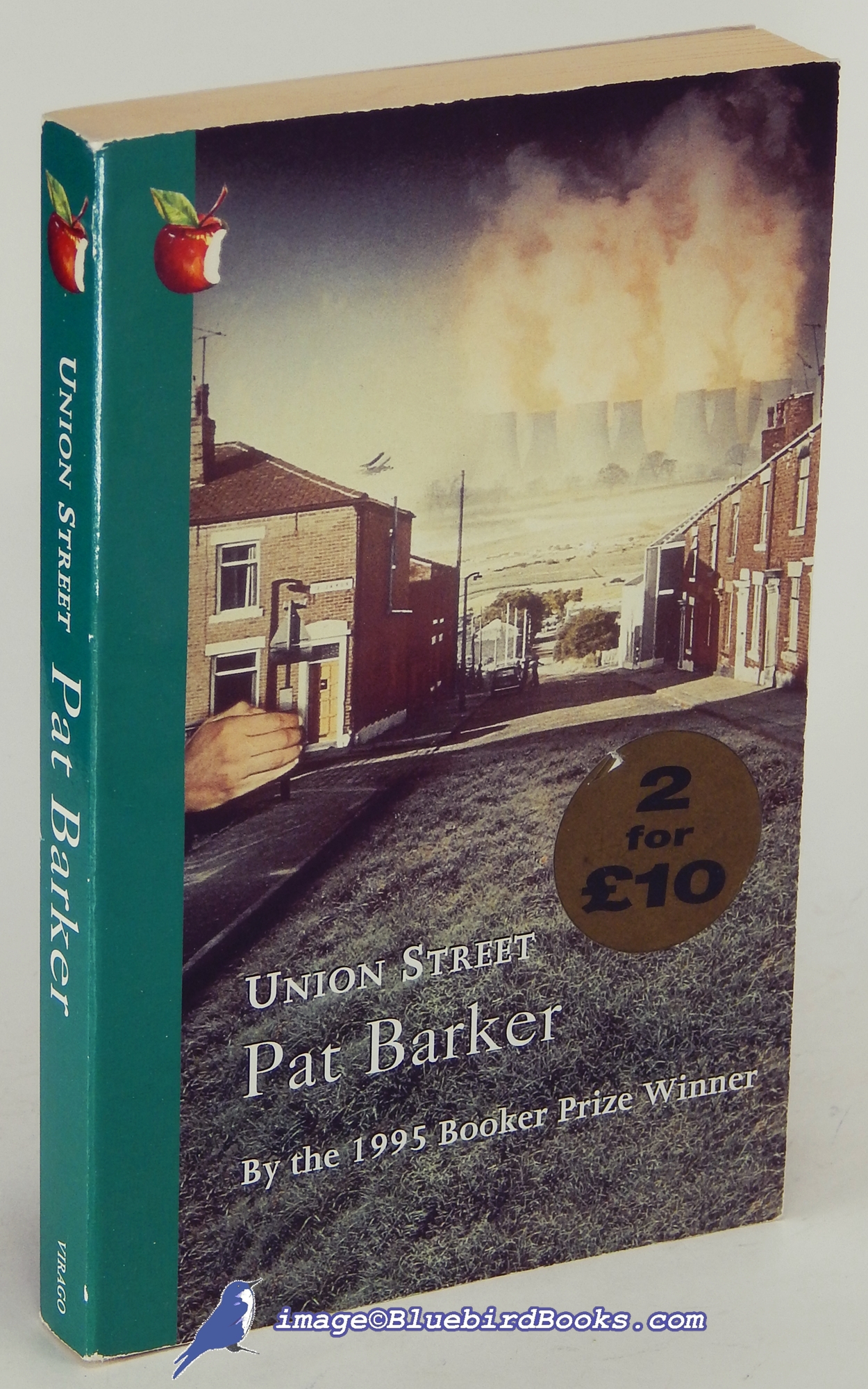 BARKER, PAT - Union Street (Virago Modern Classics #414)