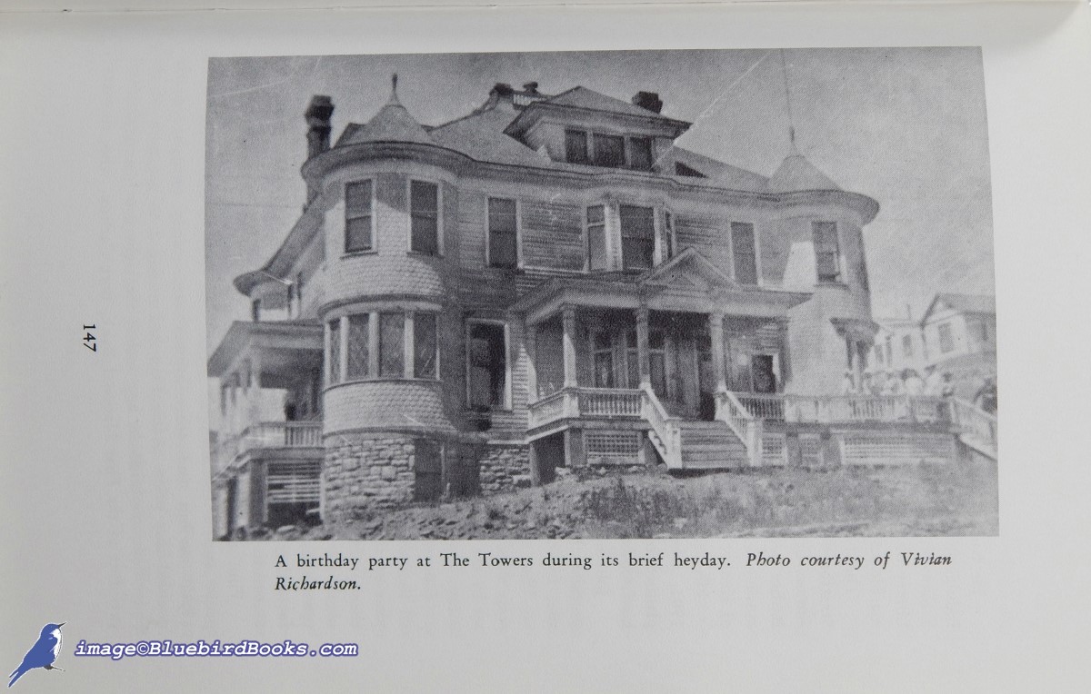 DALLAS, SANDRA - Gaslights and Gingerbread: Colorado's Historic Homes (Second Revised Edition)