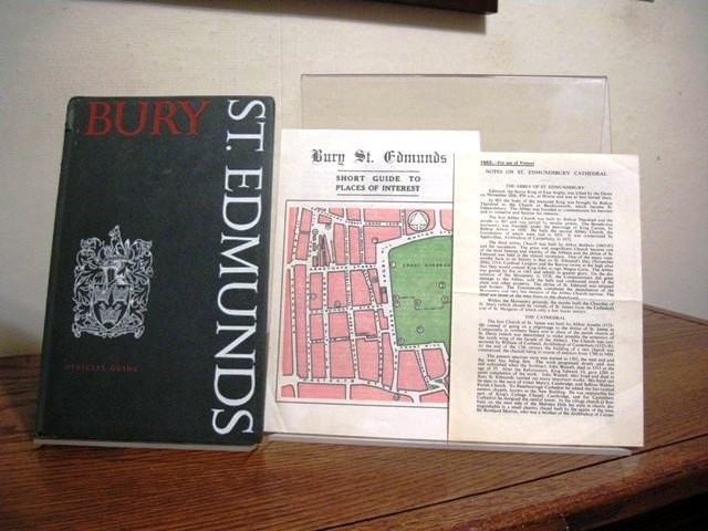 Bury St. Edmunds: Official Guide