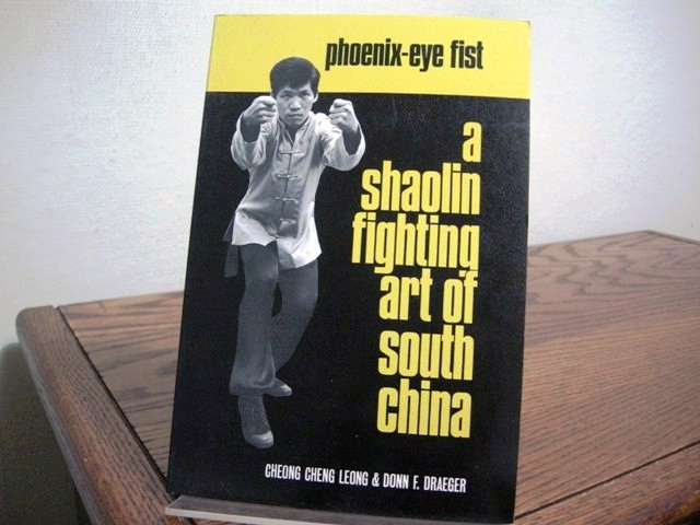 Phoenix-eye Fist: A Shaolin Fighting Art of South China