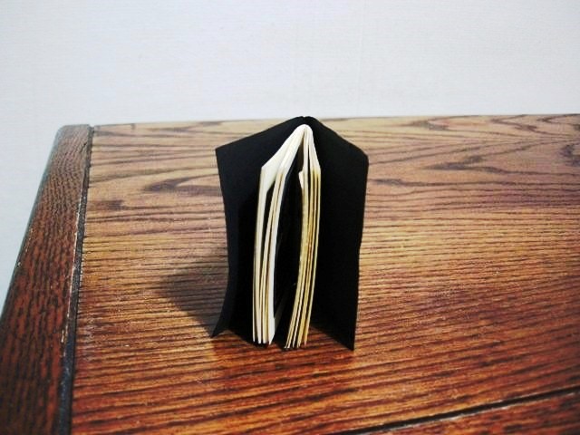 16 Mystery Authors