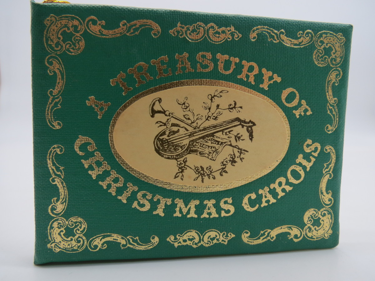 Image for A TREASURY OF CHRISTMAS CAROLS (MINIATURE BOOK)