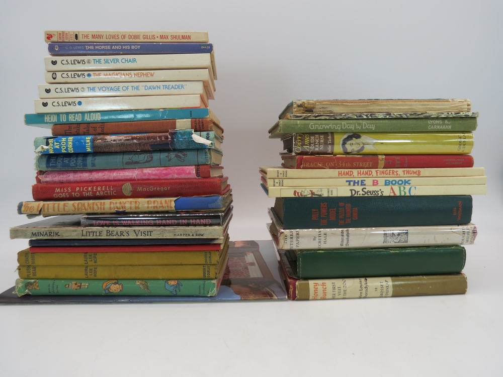 COLLECTION LOT OF 35 VINTAGE CHILDREN'S KIDS BOOKS