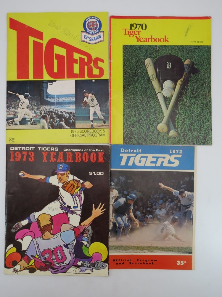 9 DETROIT TIGERS 1970S SCOREBOOK OFFICIAL PROGRAM & YEARBOOK MAGAZINES