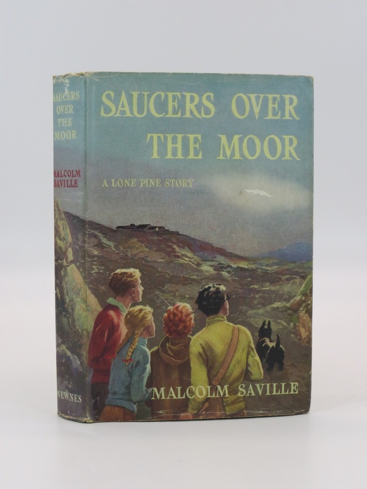 SAUCERS OVER MOOR