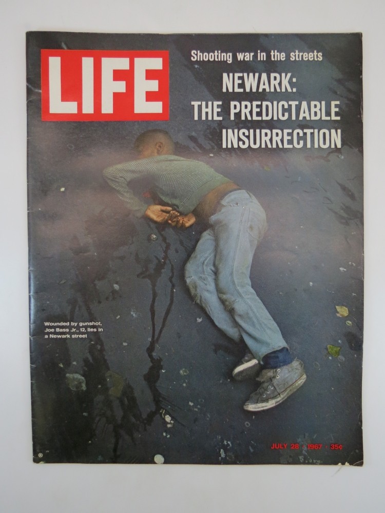 LIFE MAGAZINE JULY 28, 1967 (NEWARD PREDICTABLE INSURRECTION; JOE BASS JR, 12, WOUNDED BY GUNSHOT)