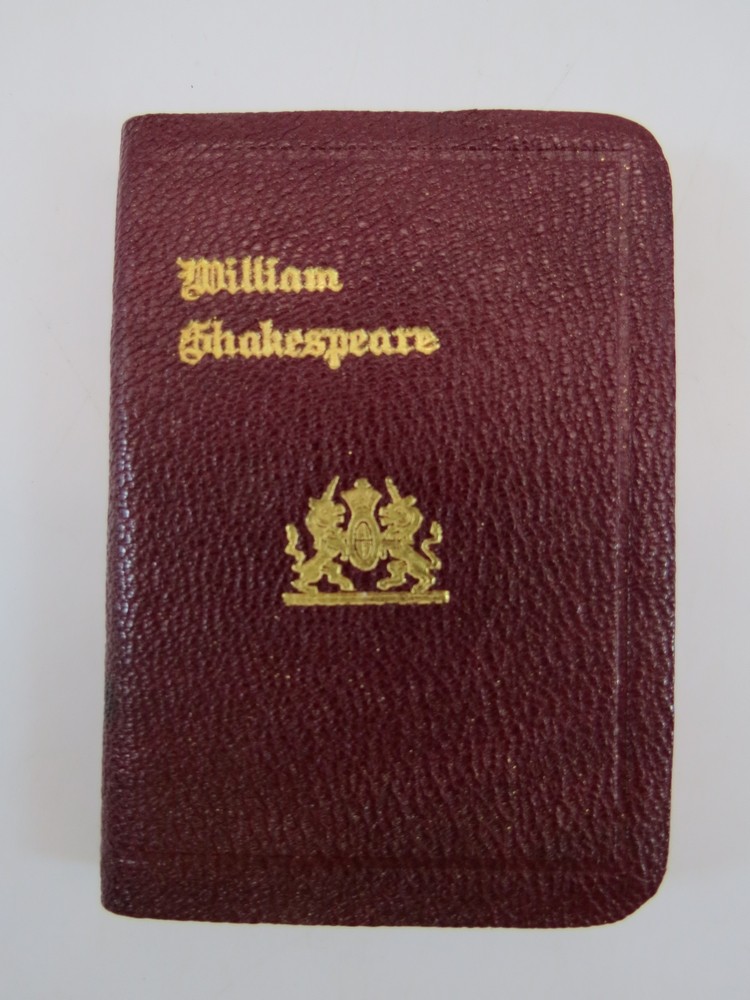 JULIUS CAESAR (MINIATURE LEATHER BOOK)