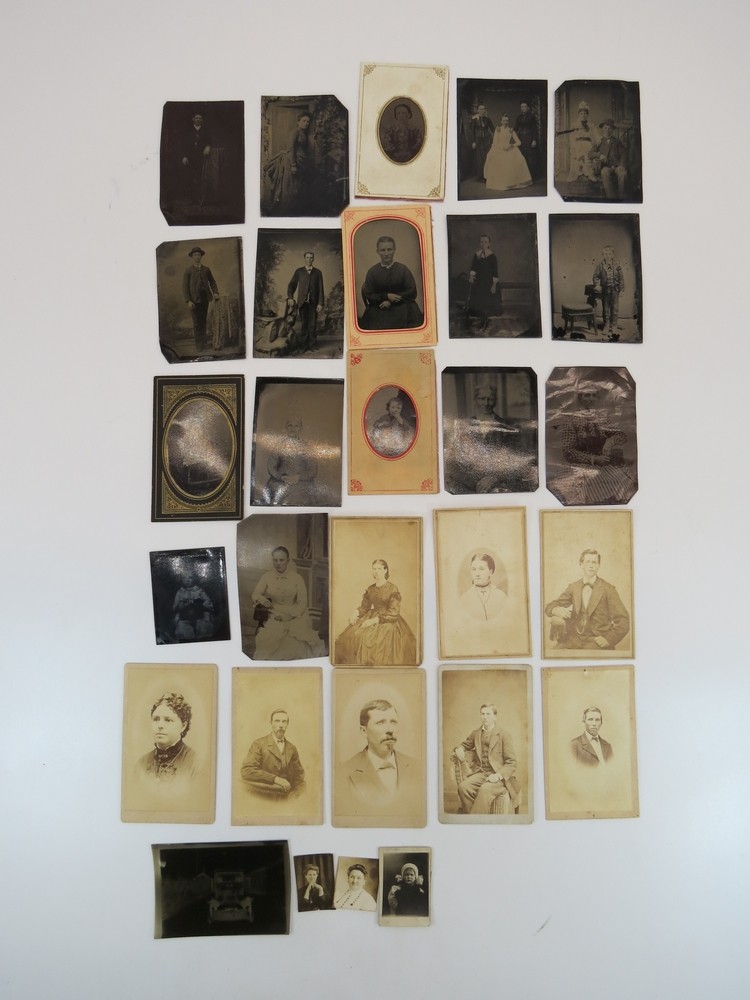 LOT OF 29 ANTIQUE TIN TYPE AND CARTE DE VISITE ALBUMEN PHOTOGRAPHS