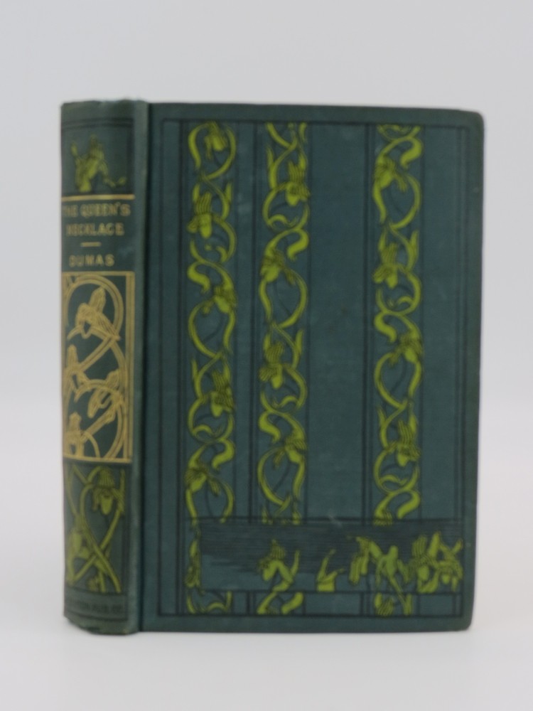 THE QUEEN'S NECKLACE