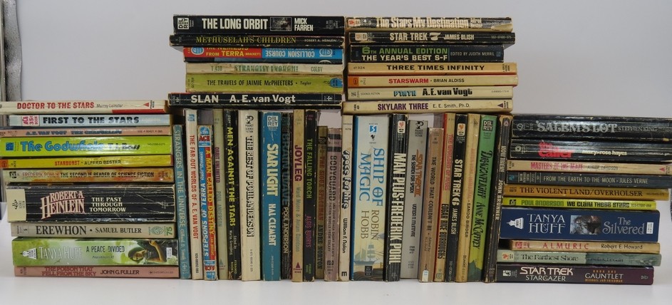 55 VINTAGE SCI-FI PAPERBACKS COLLECTION
