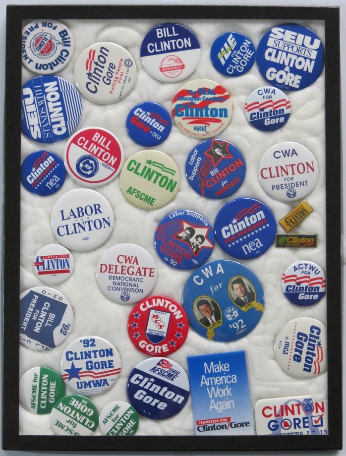 33 BILL CLINTON AL GORE FOR PRESIDENT 1992 POLITICAL BUTTON COLLECTION IN CASE