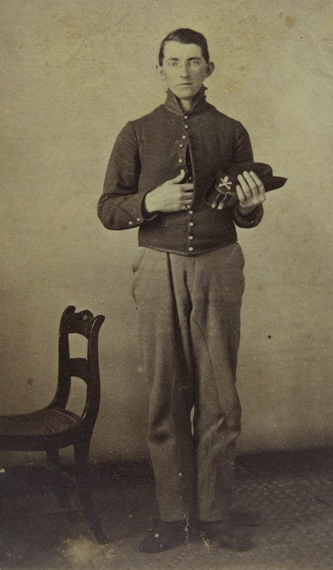 CIVIL WAR UNION SOLDIER CDV PHOTO INDIANA 8TH INFANTRY MARKLE OR HAMILTON FAMILY