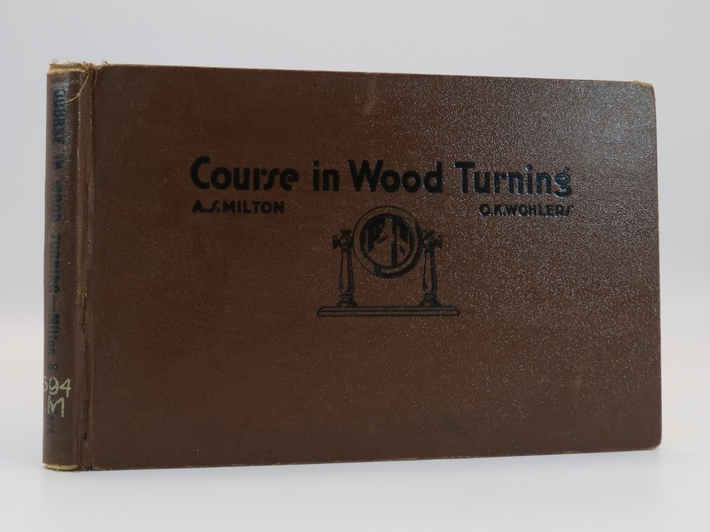 A COURSE IN WOOD TURNING