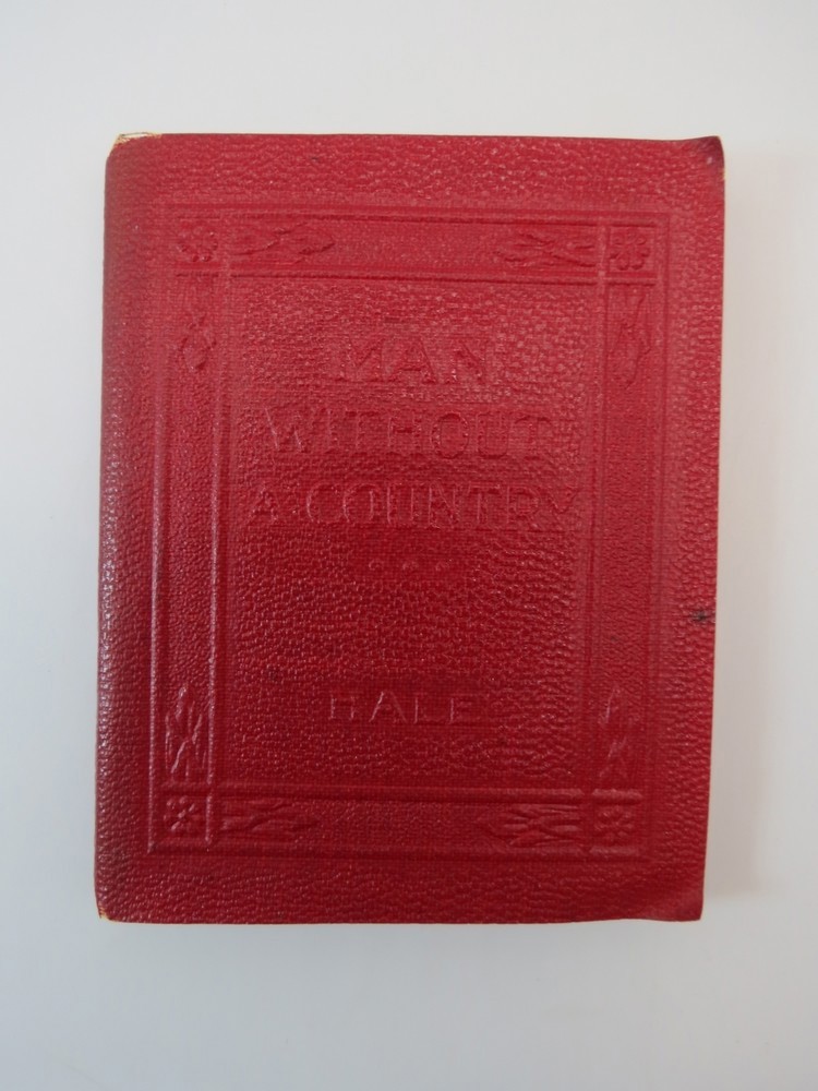THE MAN WITHOUT A COUNTRY (MACRO MINIATURE BOOK)
