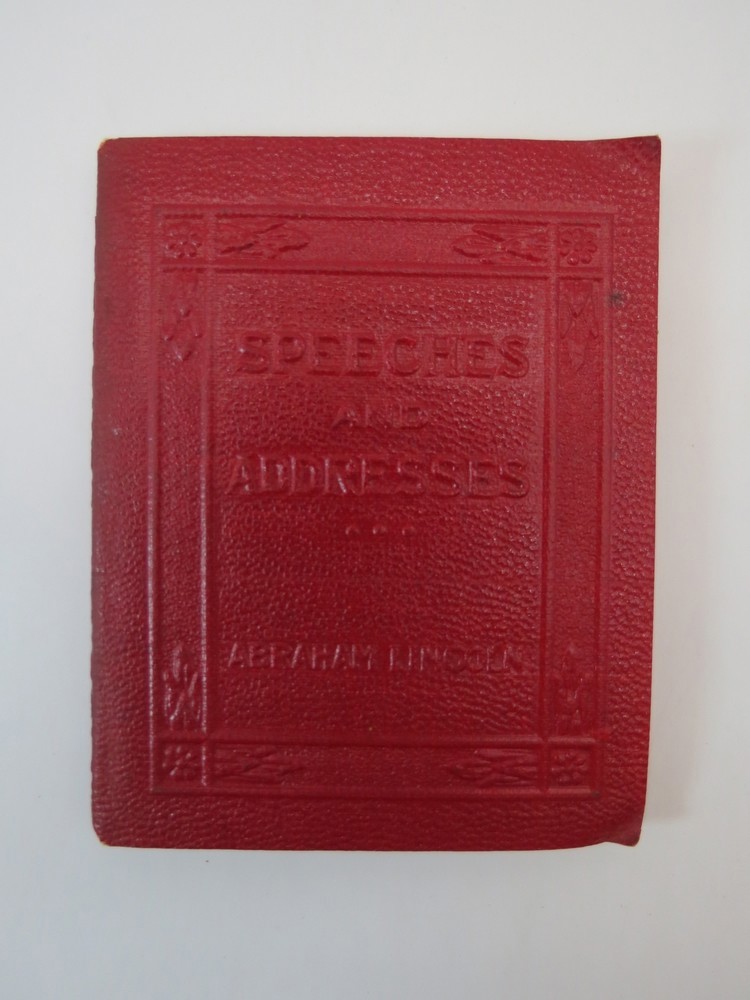 SPEECHES AND ADDRESSES OF ABRAHAM LINCOLN (MACRO MINIATURE BOOK)