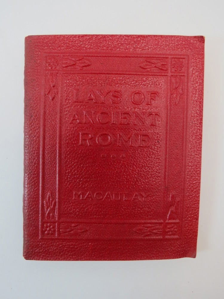 PLAYS OF ANCIENT ROME (MACRO MINIATURE BOOK)