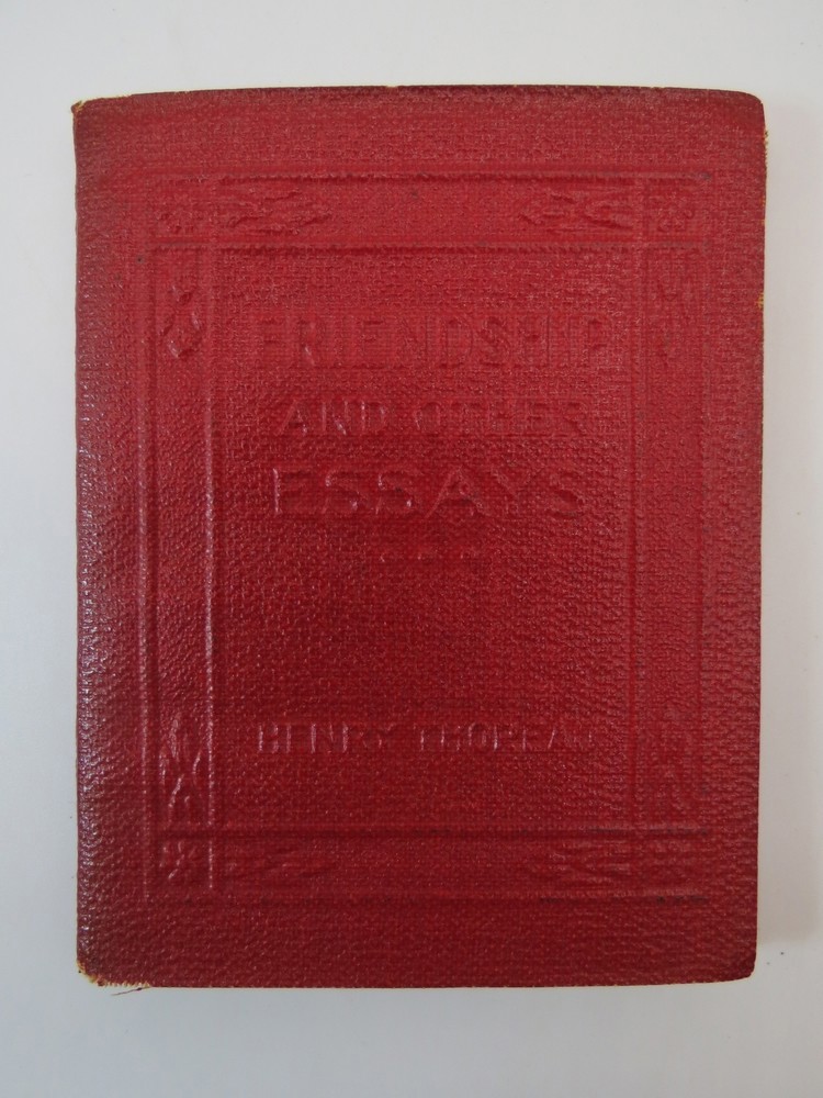 FRIENDSHIP AND OTHER ESSAYS (MACRO MINIATURE BOOK)