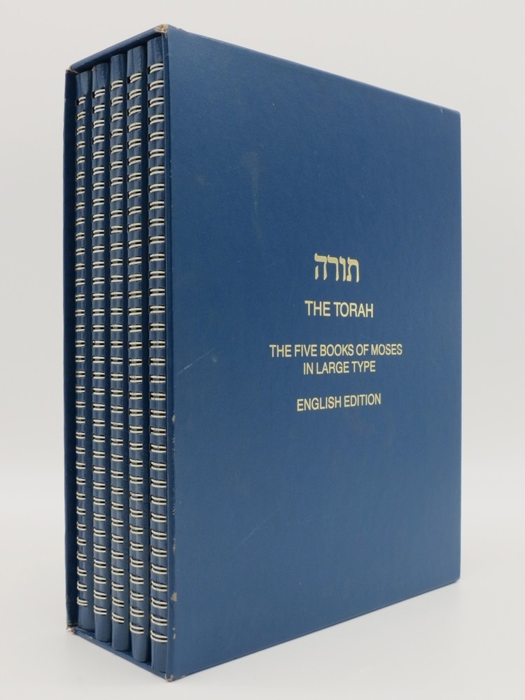 THE TORAH (5 VOLUME BOXED SET) ; The Five Books of Moses in Large Type