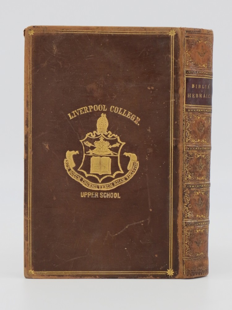 BIBLIA HEBRAICA; Versibus, Capitibus Et Sectionibus Interstincta; Notisque Masoretarum Keri Et Cheteb, Instructa.