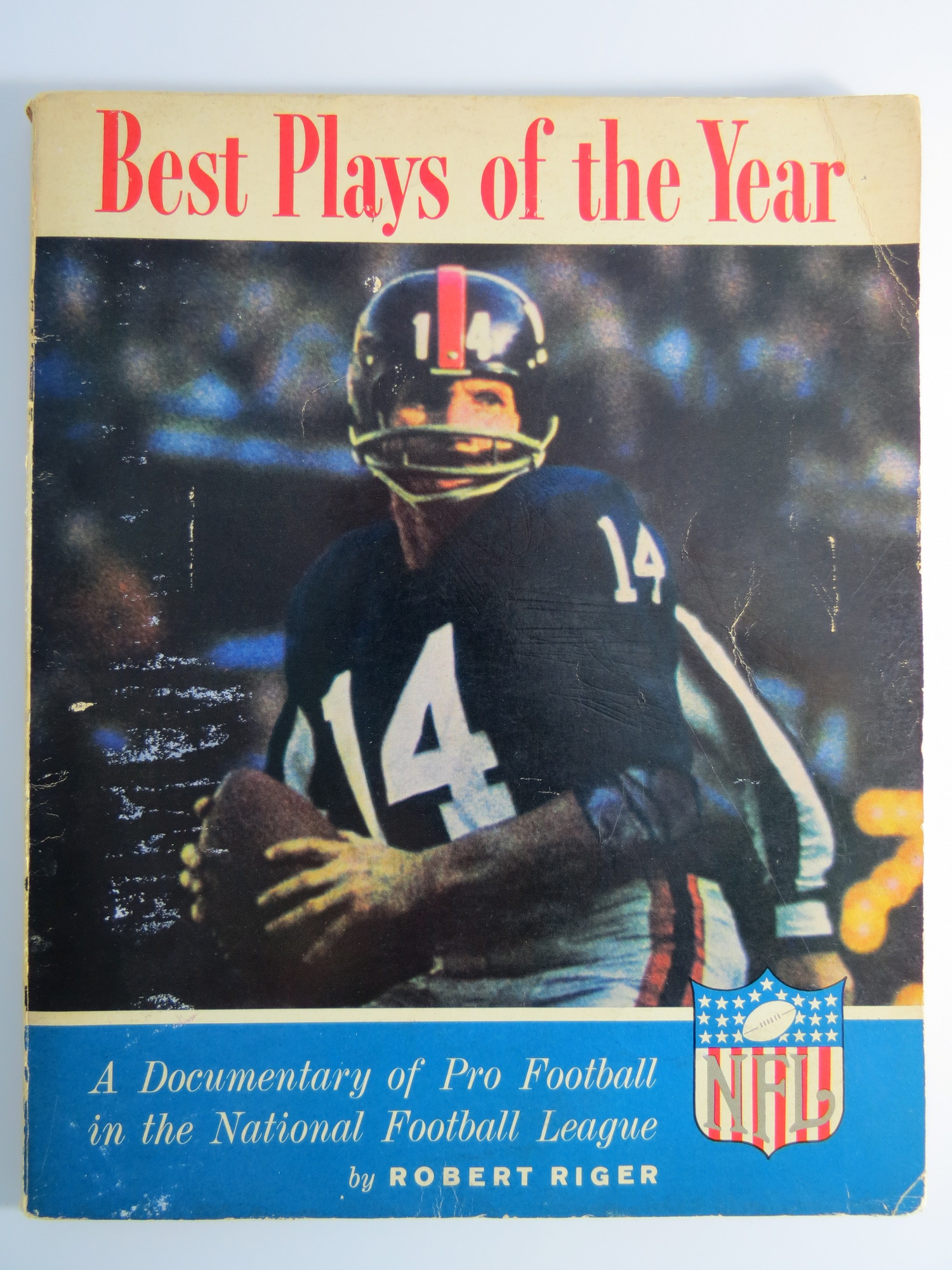 BEST PLAYS OF THE YEAR 1963 A DOCUMENTARY of PRO FOOTBALL in the NATIONAL  FOOTBALL LEAGUE (Provenance: NFL Football Player Darris McCord) (Former