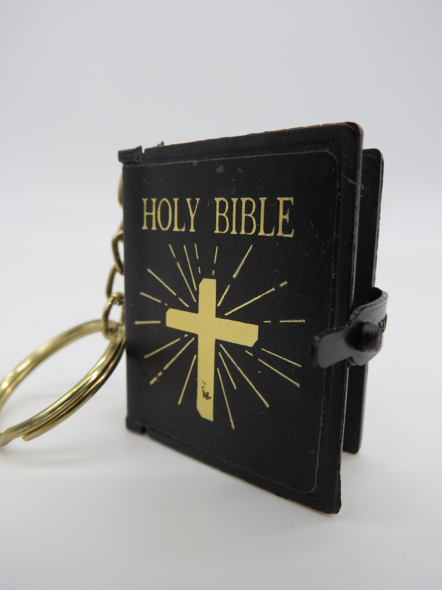 Image for MINIATURE BIBLE (PERHAPS SMALLEST EVER PRINTED) KEYCHAIN