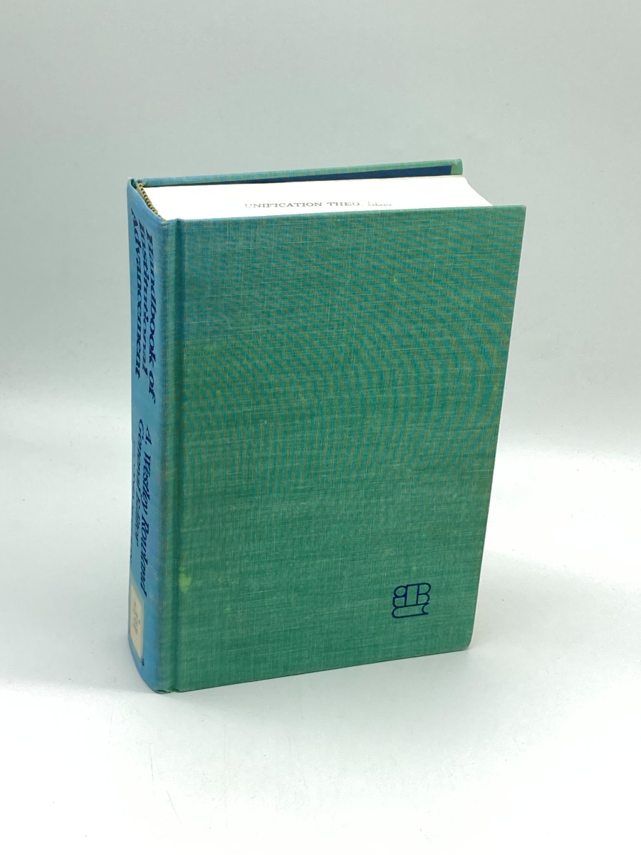 Handbook of Institutional Advancement A Modern Guide to Executive Management, Institutional Relations, Fund Raising, Alumni Administration, . .