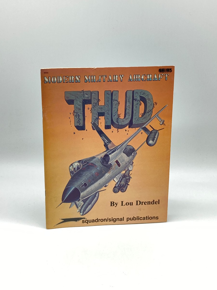 Thud - Modern Military Aircraft Series (5004) F-105 Thunderchief
