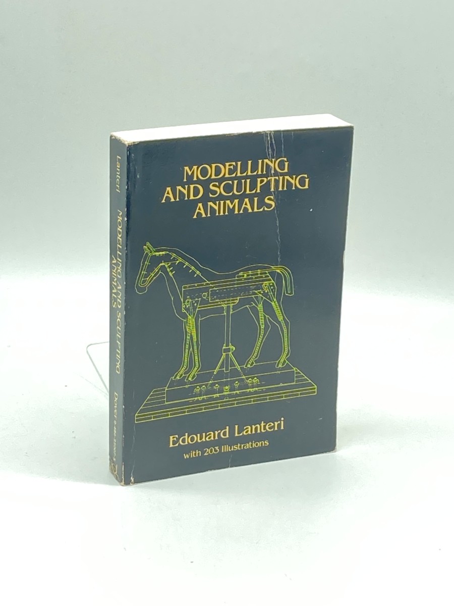 Modelling and Sculpting Animals