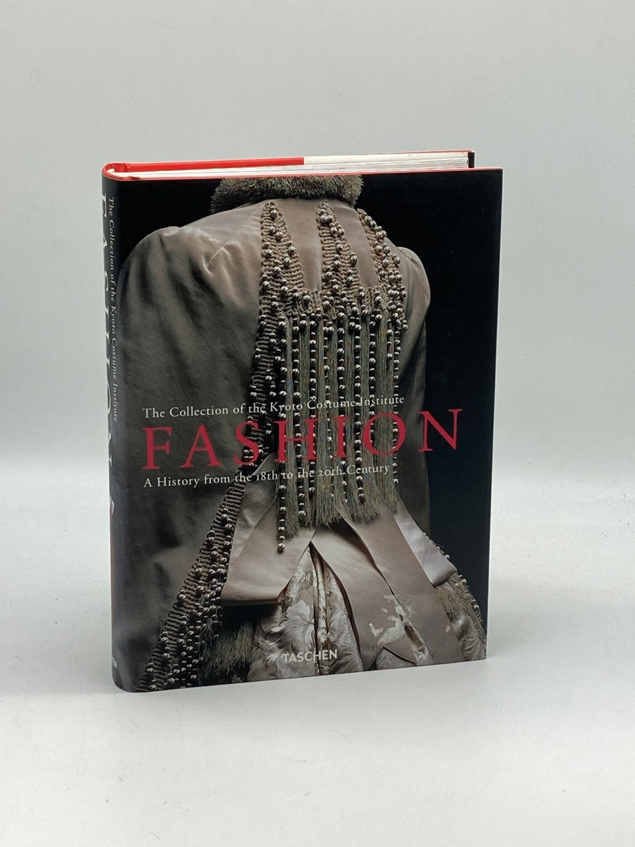 Fashion A History from the 18Th to the 20Th Century by Akiko Fukai (2006-05-03)