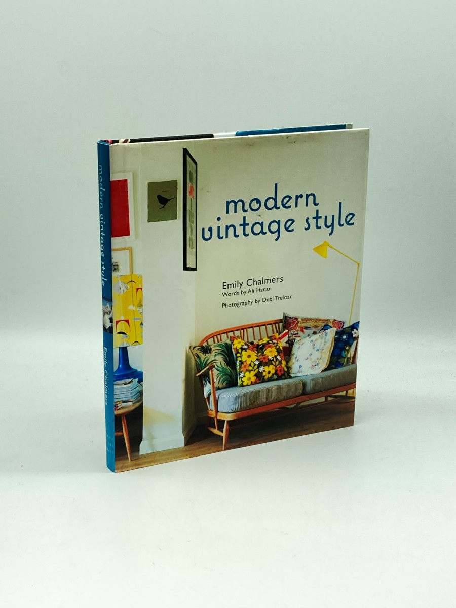 Modern Vintage Style Using Vintage Pieces in the Contemporary Home