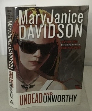 DAVIDSON, MARYJANICE - Undead and Unworthy