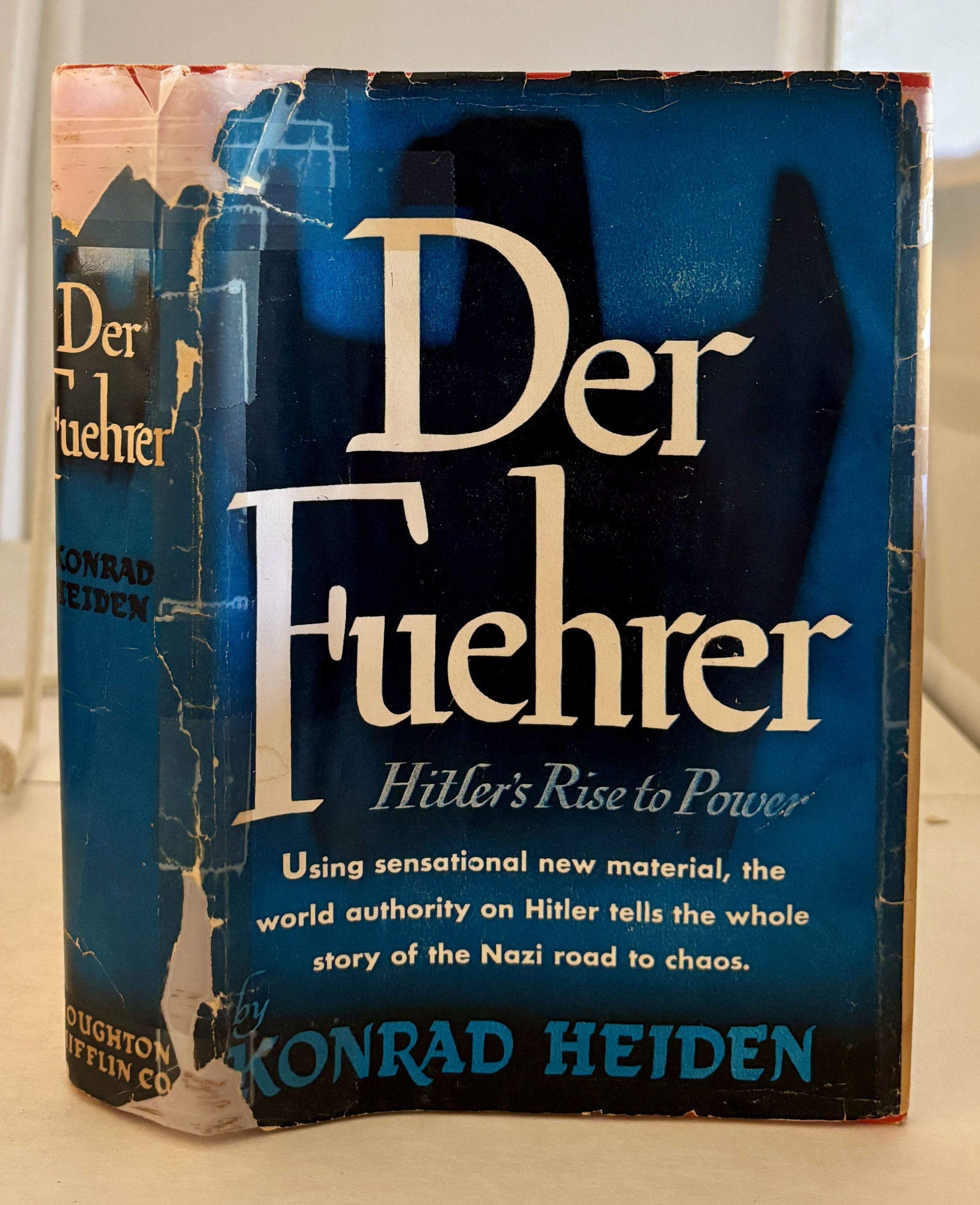 Der Fuehrer; Hitler's Rise to Power