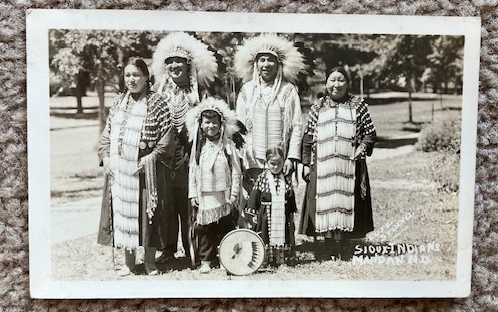 Postcard / RPPC: Sioux Indians / Mandan N.D. [1934]