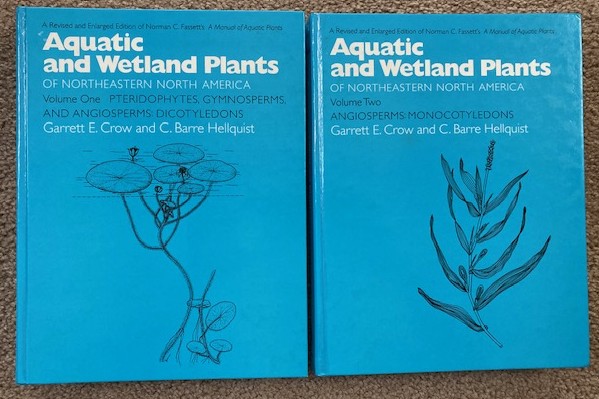Aquatic and Wetland Plants of Northeastern North America, 2 volume set; V1: Pteridophytes, Gymnosperms, and Angiosperms: Dicotyledons; V2: Angiosperms: Monocotyledons