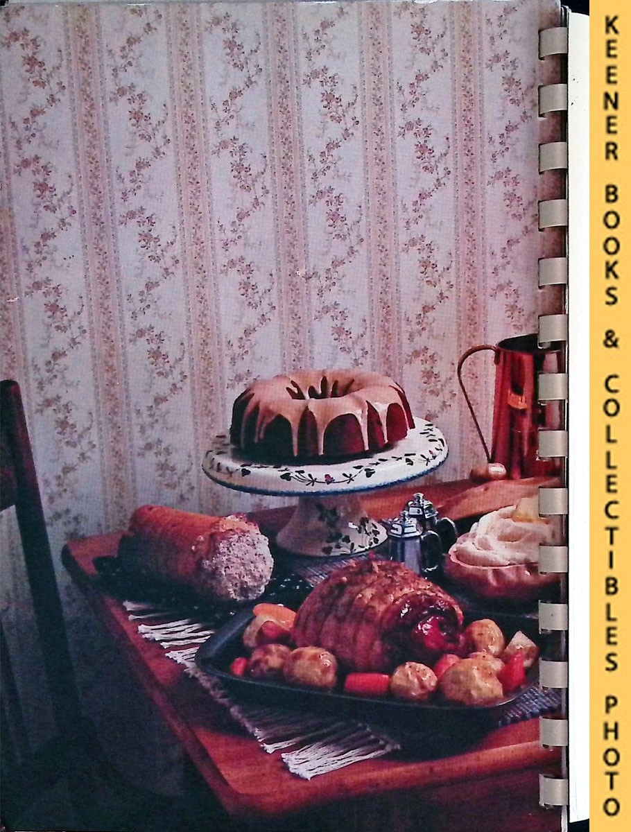SULLIVAN, BETTY (EDITOR) / HOGAN, JULIE (EDITOR) - The All-American Potato Cookbook