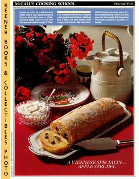 LANGAN, MARIANNE / WING, LUCY (EDITORS) - Mccall's Cooking School Recipe Card: Pies, Pastry 28 - Apple Strudel : Replacement Mccall's Recipage or Recipe Card for 3-Ring Binders : Mccall's Cooking School Cookbook Series